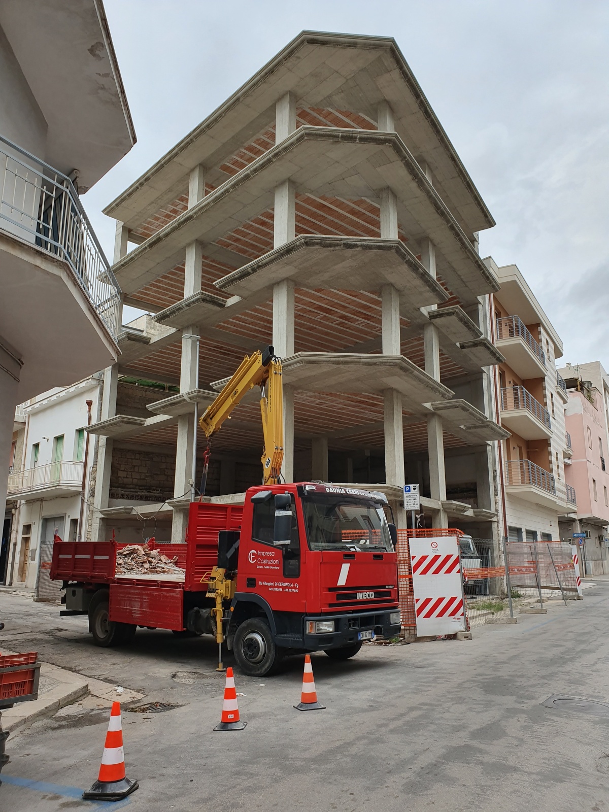 Demolizione di P.T. esistente e realizzazione di palazzina per civili abitazioni - Cerignola (FG)